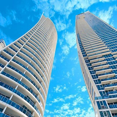 H Star Residences-- Paradise Stayz โกลด์โคสต์ ภายนอก รูปภาพ