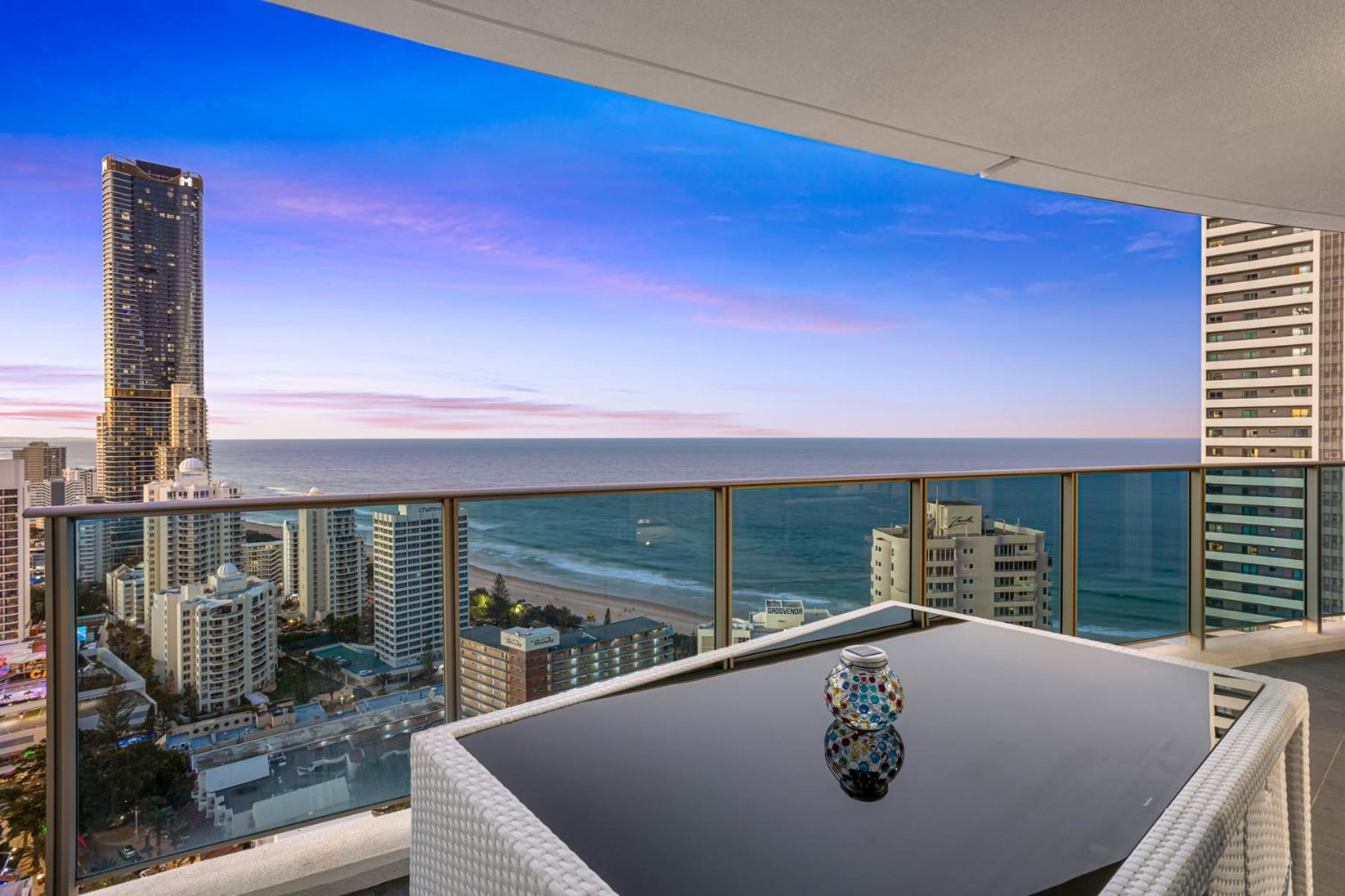H Star Residences-- Paradise Stayz โกลด์โคสต์ ภายนอก รูปภาพ