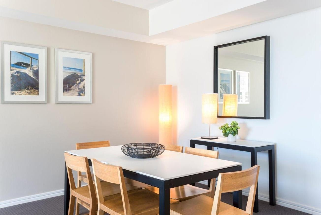 H Star Residences-- Paradise Stayz โกลด์โคสต์ ภายนอก รูปภาพ