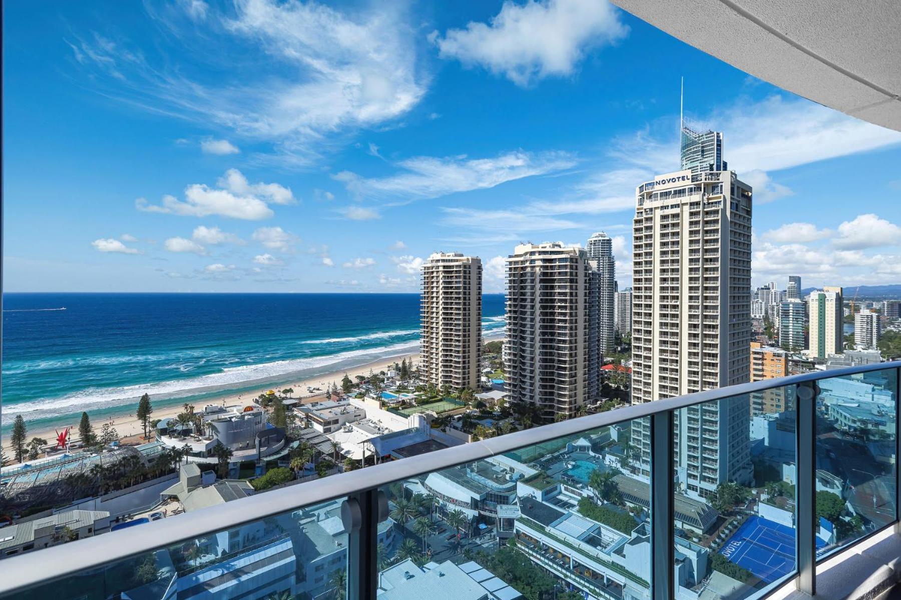 H Star Residences-- Paradise Stayz โกลด์โคสต์ ภายนอก รูปภาพ