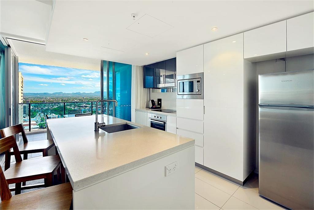 H Star Residences-- Paradise Stayz โกลด์โคสต์ ภายนอก รูปภาพ